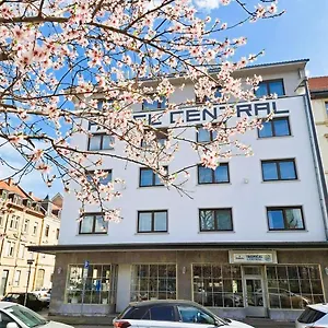 Hauptbahnhof Otel